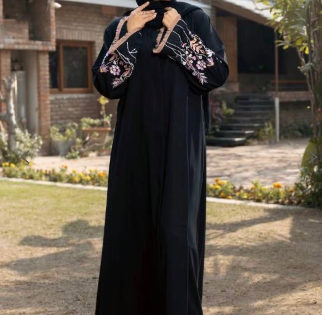 Tam Abaya